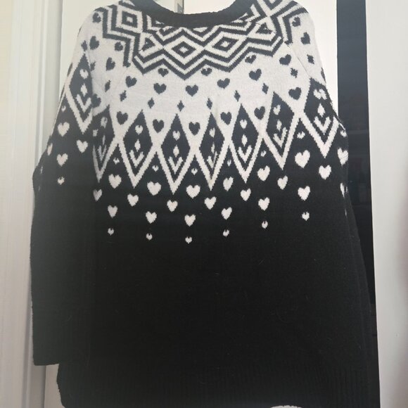 Torrid vegan cashmere fairisle pul sweater size 2 black and white heart sweater - Picture 8 of 8